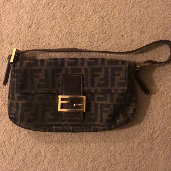 vintage fendi clutch
